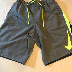 Nike Men's Medium Swim Trunks